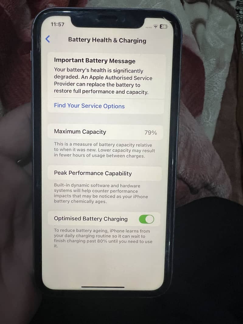 Apple iPhone 11 4