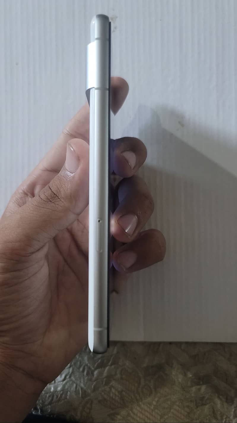 Google Pixel 7 3