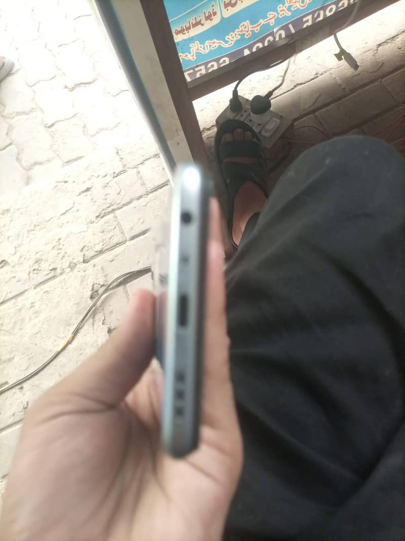 OPPO A54 4