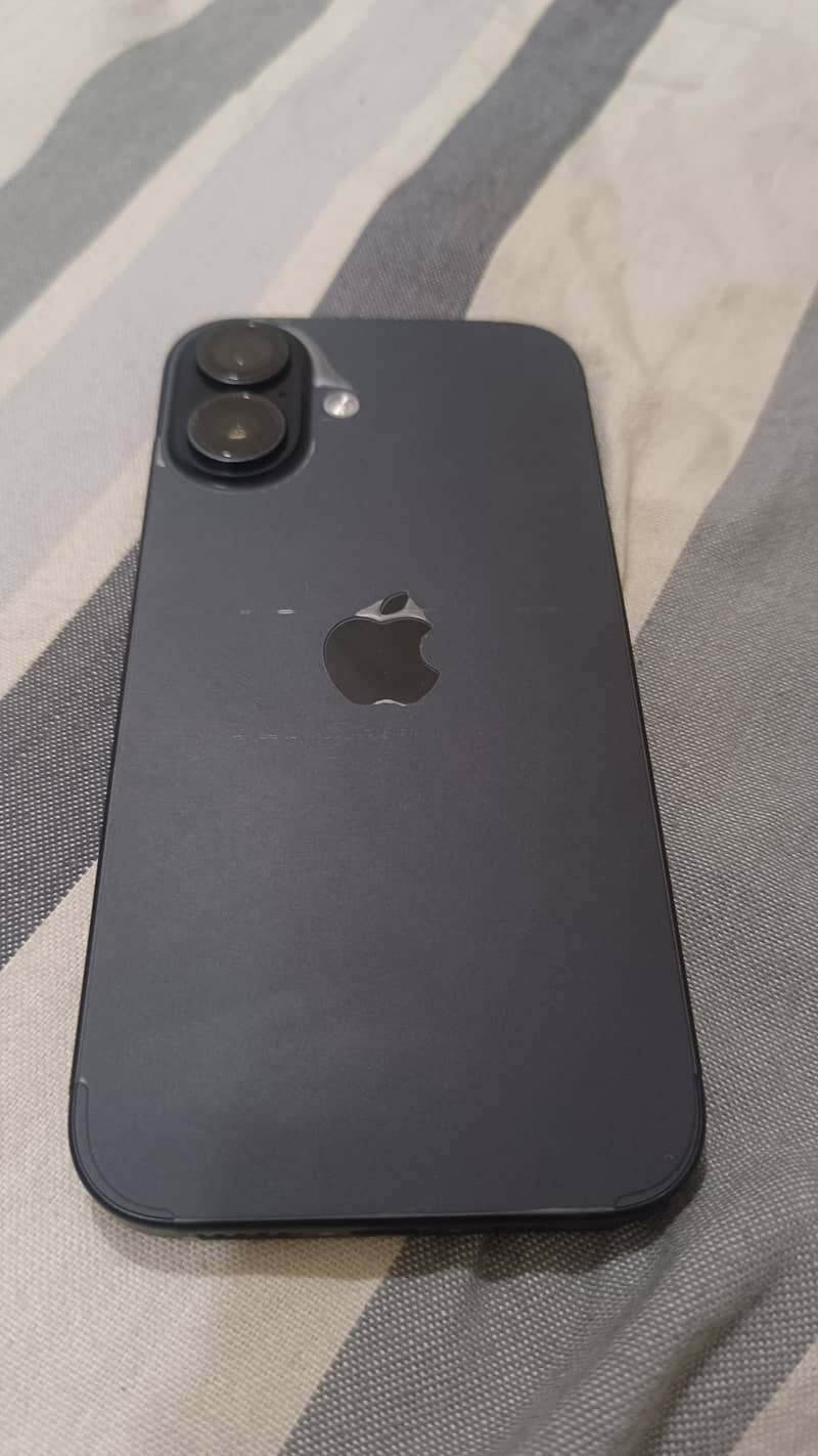iPhone 16 5