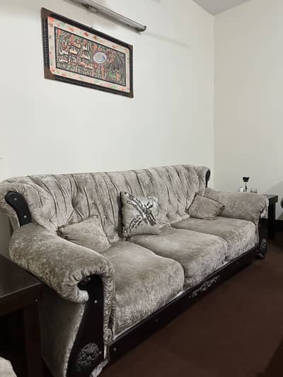 Comfortable 5-Seater Sofa with Dewaan for Sale