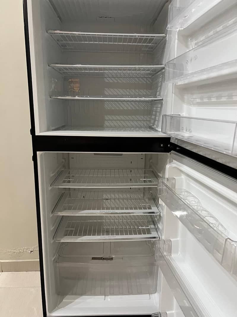Refrigerator 4