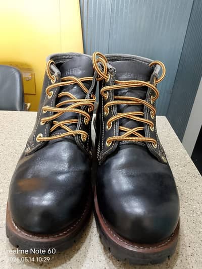 Durable Skechers /Leather Work Boots / Excellent Condition/for saleZ