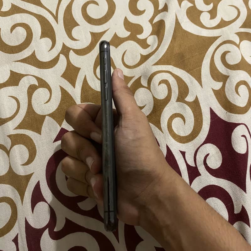 Apple iPhone X 0