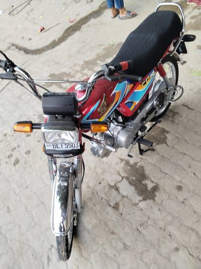 HONDA CD 70 2026 RED