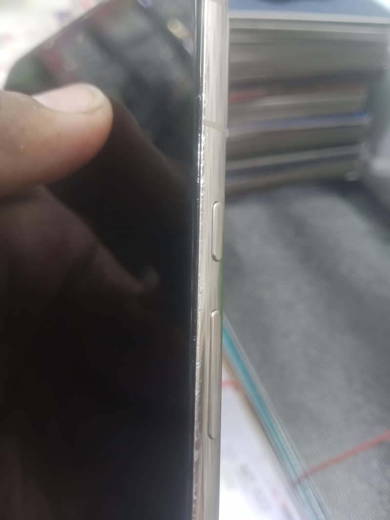 Google Pixel 8 Pro 7