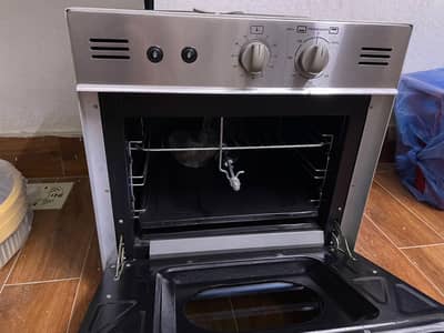 Microwave oven sale out 100% okay condition price 25000