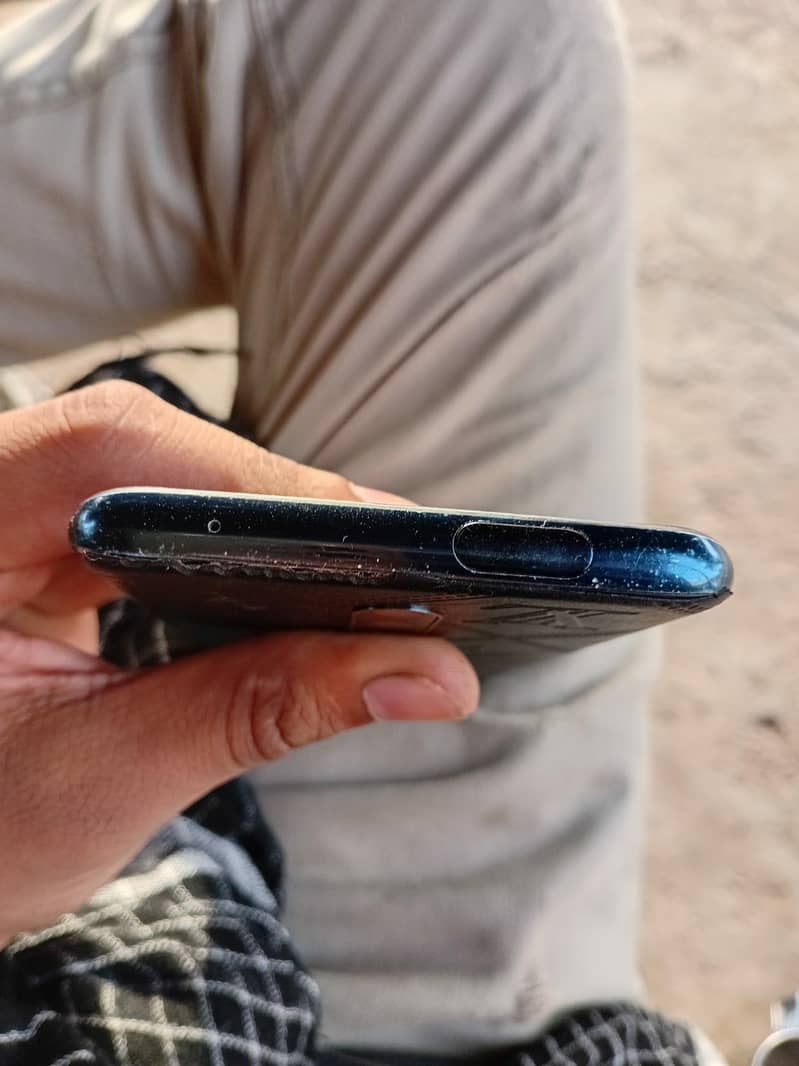 One Plus 7 Pro 3