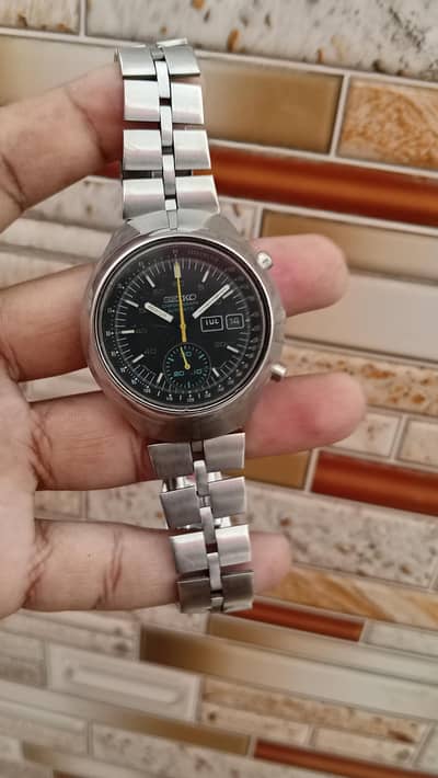 seiko chronograph japan