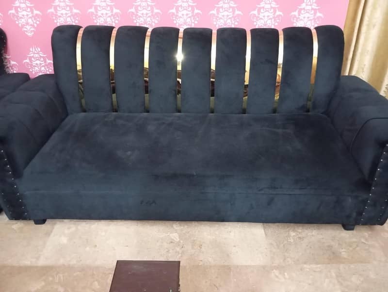 sofa set 3 pics 0