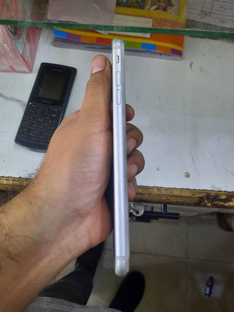 Apple iPhone 7 Plus 3