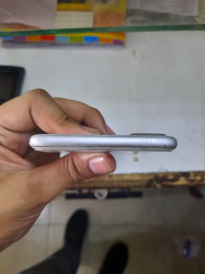 Apple iPhone 7 Plus 5