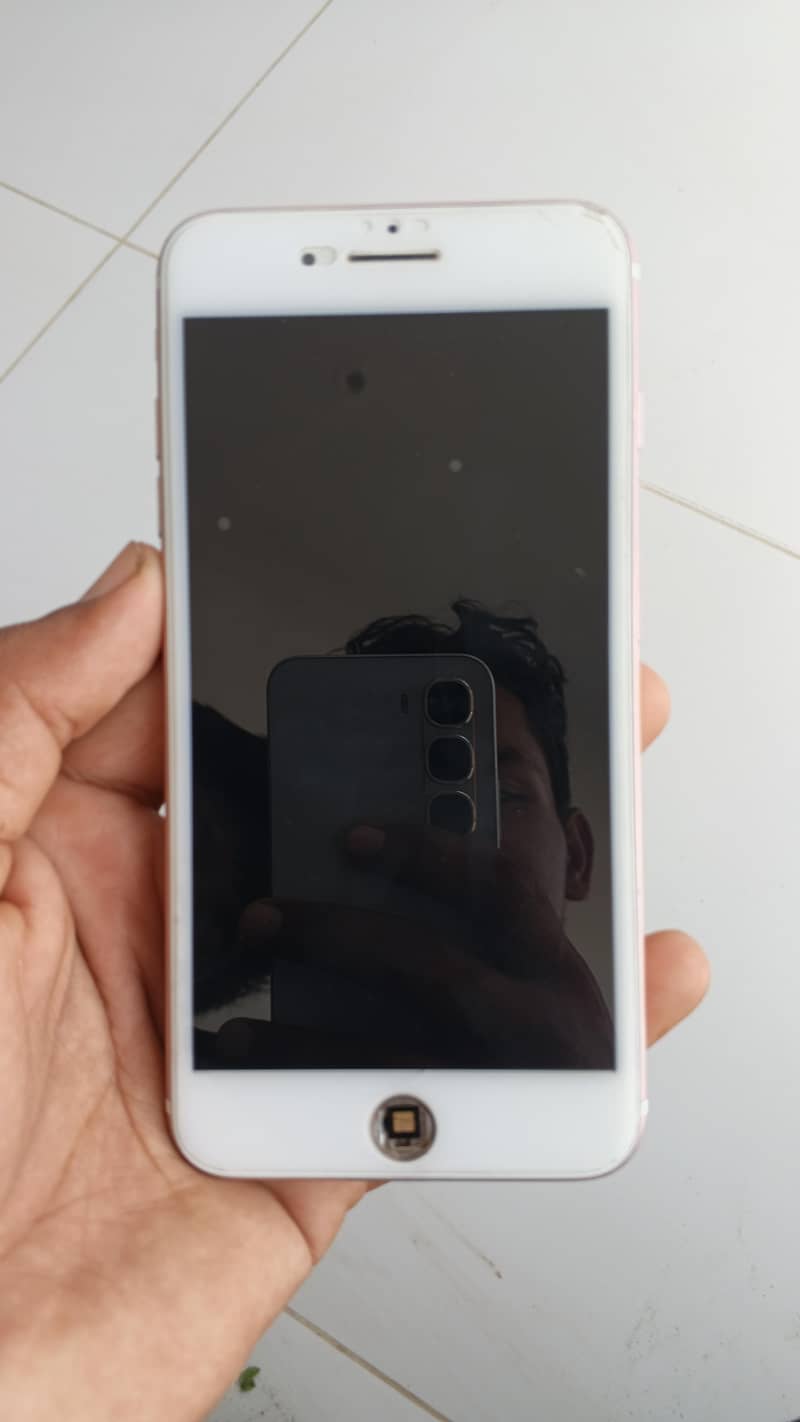 Apple iPhone 7 Plus 1