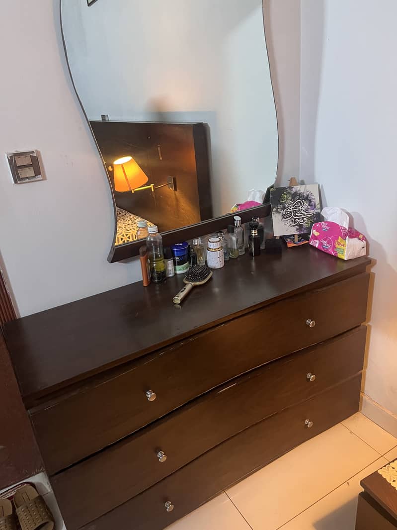 King size bed 2