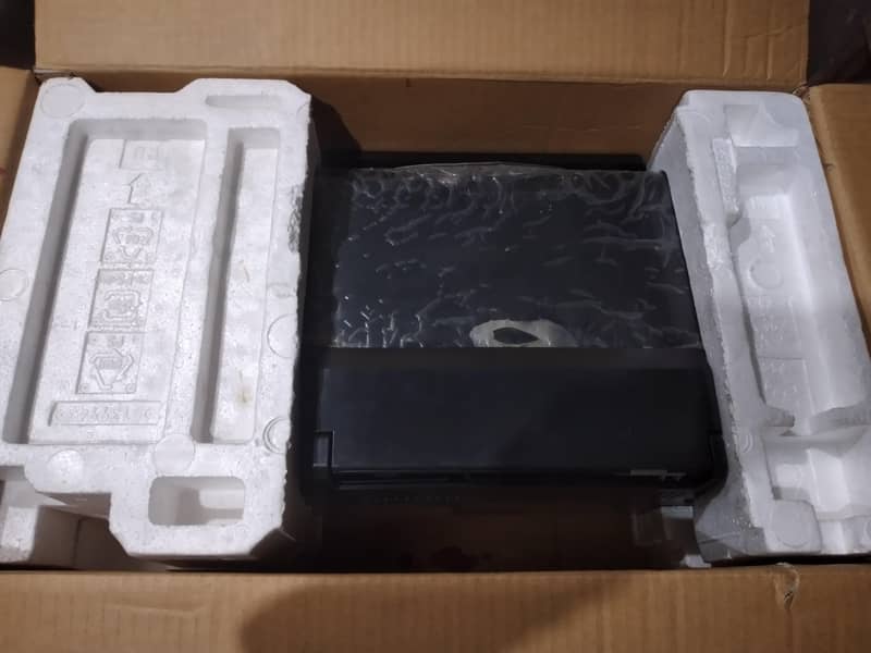 Epson Printer L 805. پرنٹر ایپ سن برائے فروخت 9