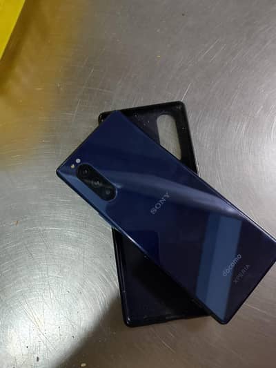 Xperia 5 4 /64 just like new argnt sale need money