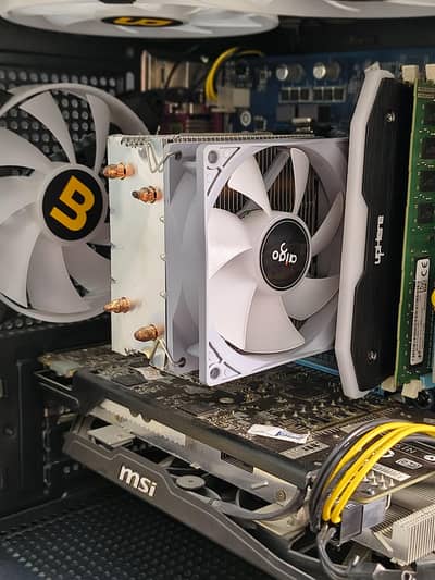 i7 3770 | 8 GB 4x2 1600 MHz | GTX 660