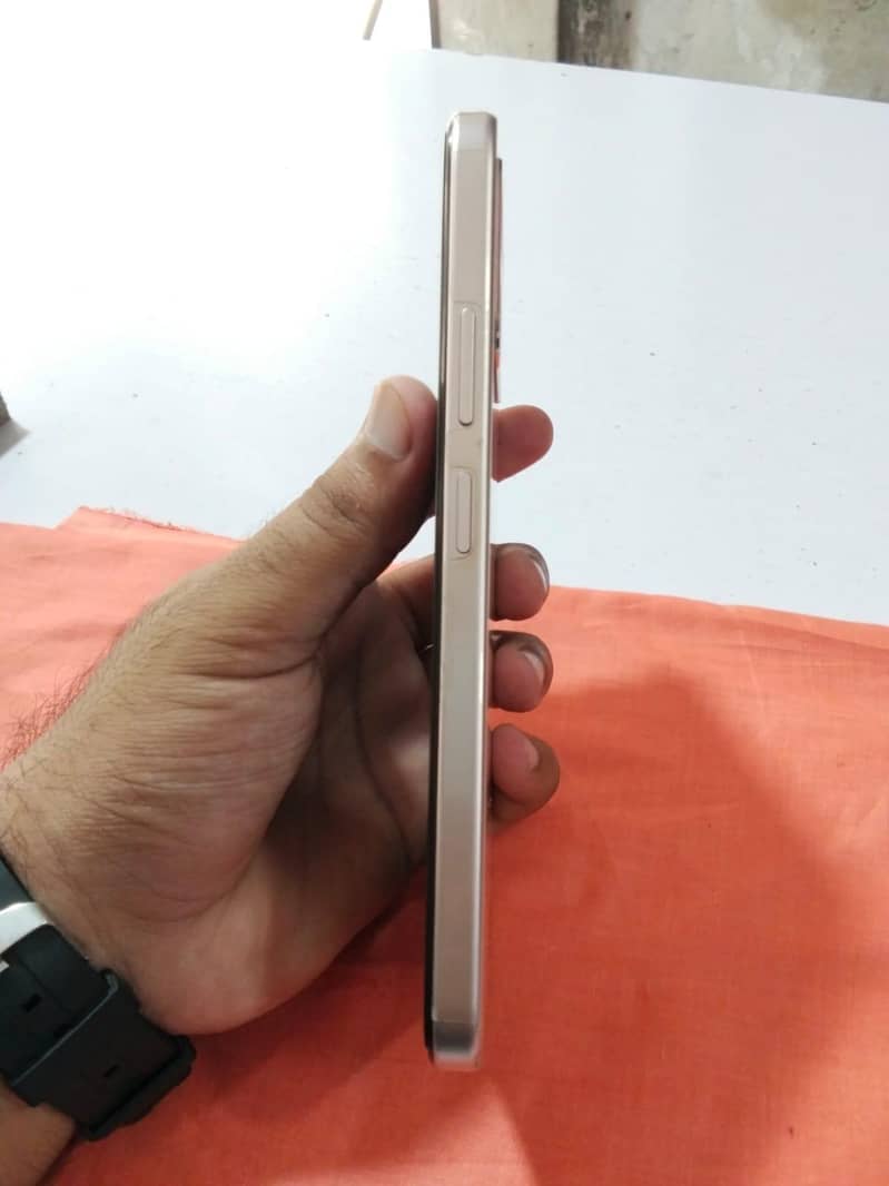 Mobile 3