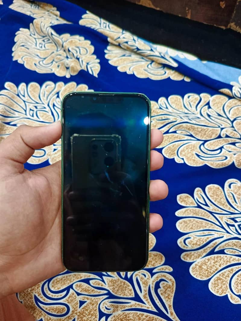 Apple iPhone 13 1