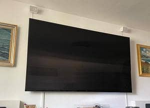 Sony 60 inch led Malaysian All Okay what's up number O301-9696522