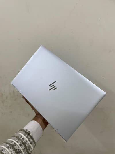 HP ELITEBOOK 840 G8