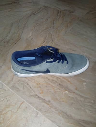 Nike SB Check Solarsoft Suede Skate Shoes - Blue