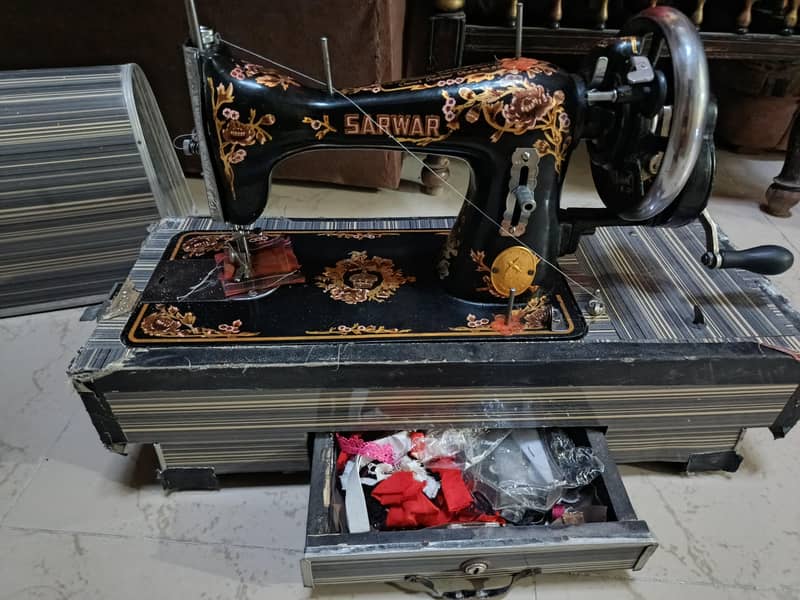 sewing machine 4