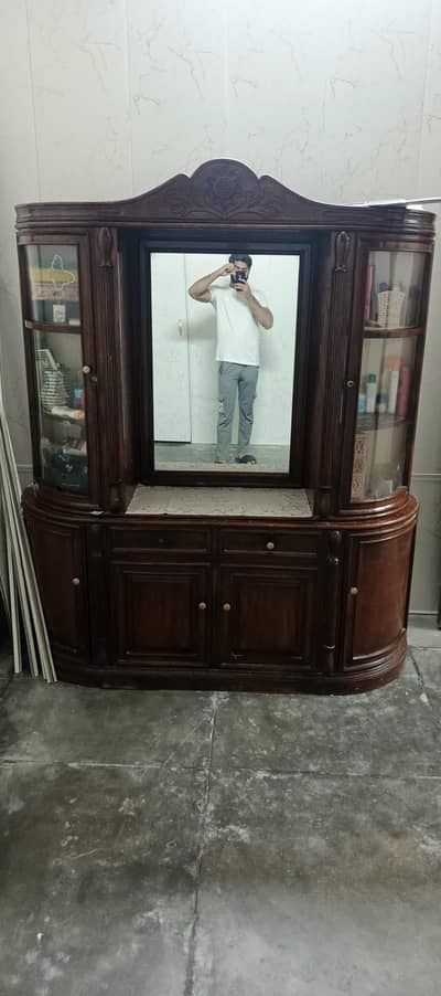 Dressing table for sale