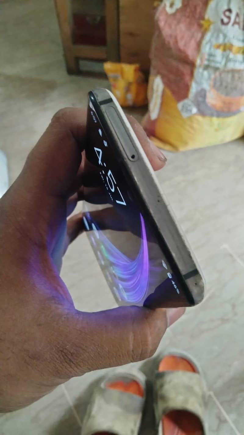 Sharp Aquos Zero 2 8/256 0