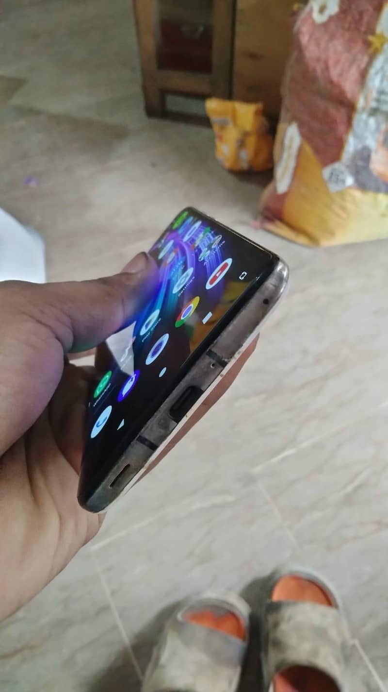 Sharp Aquos Zero 2 8/256 1