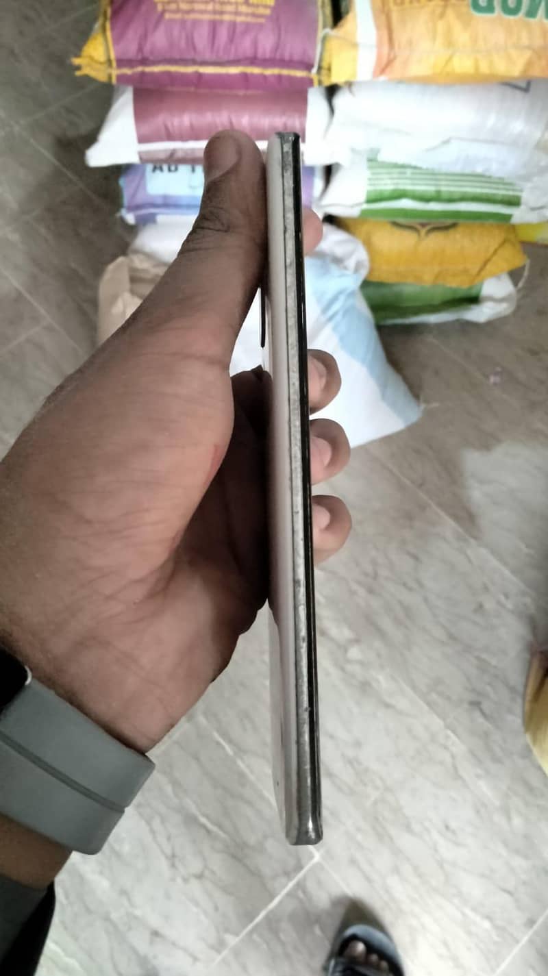 Sharp Aquos Zero 2 8/256 3