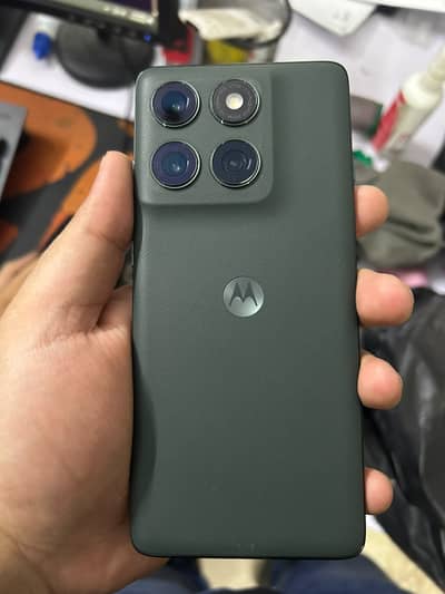 Motorola Edge 2025