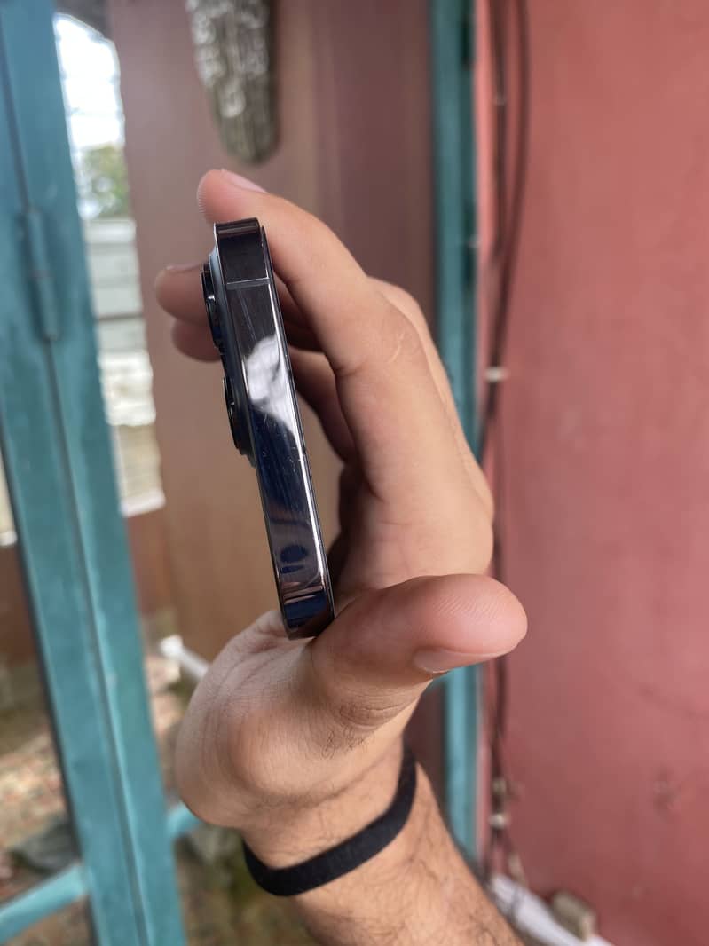 Apple iPhone 13 Pro 5