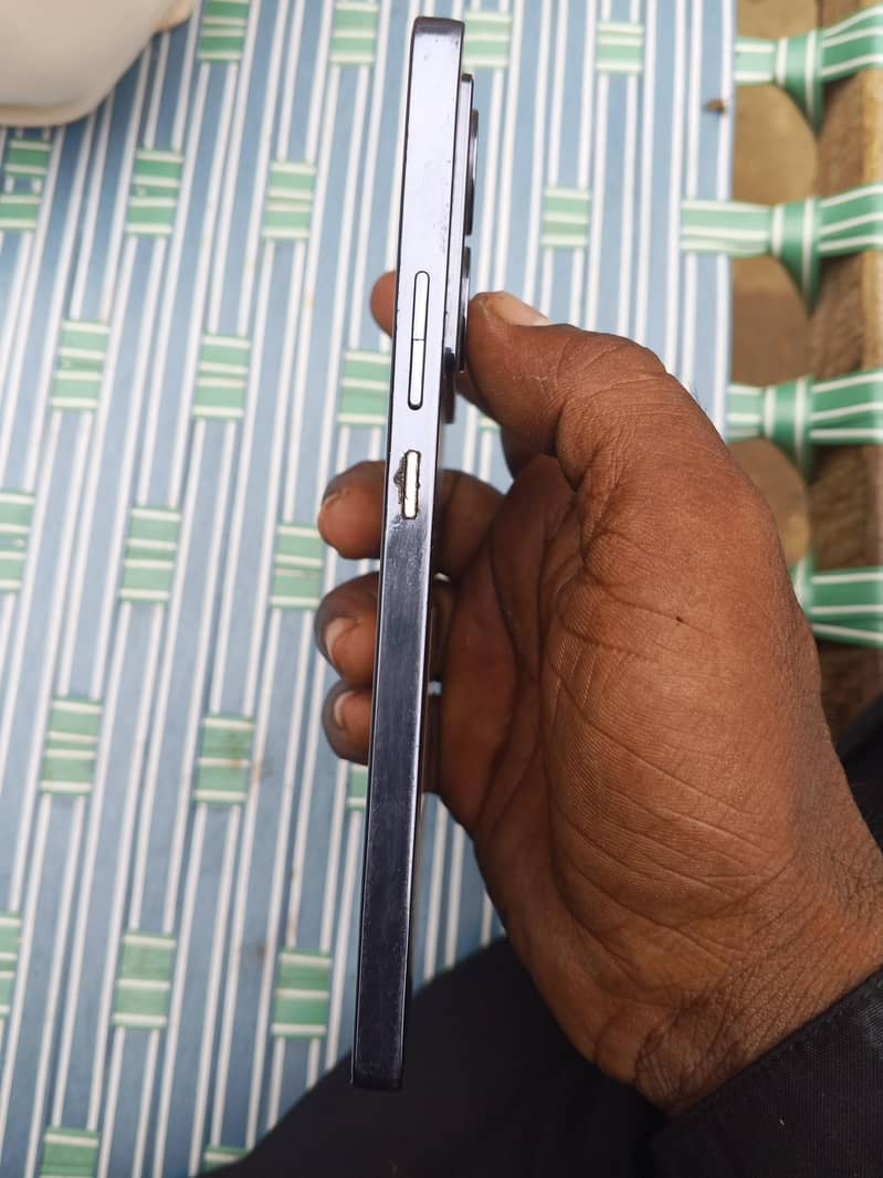 Infinix Note 40 6