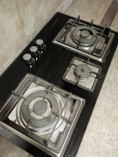 Crown 3-Burner Built-In Gas Hob (Glass Top) – Great Condition!