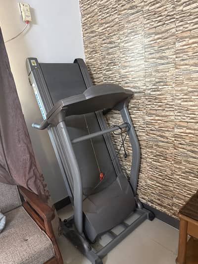 TREADMILL GENTLY USED