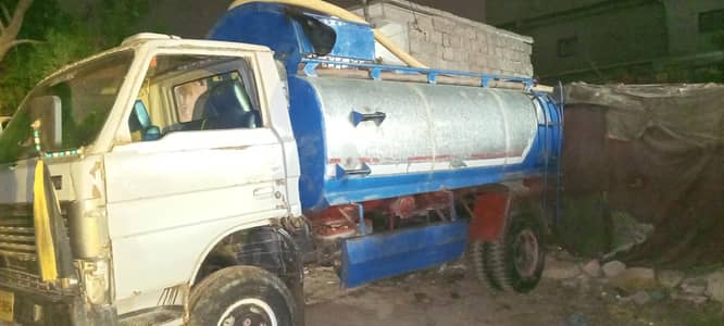 tanker for sale 1200 gallon ki hai