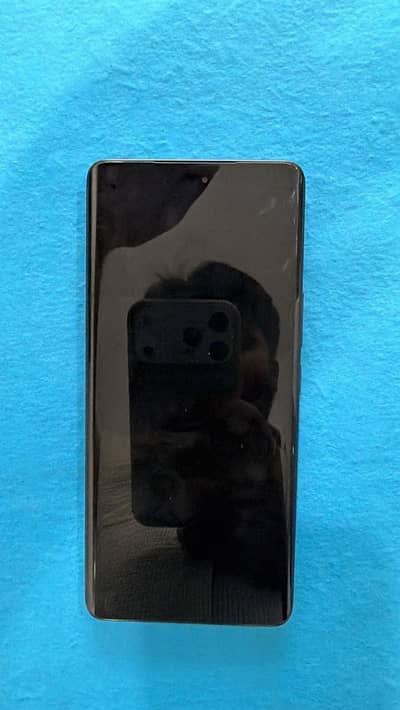 Honor X9c all ok warrenty 5.6 months ke pari hai only camra glass brak