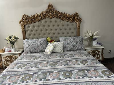 Sale King Bed Set used just 2 years.