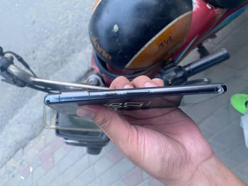 Google Pixel 8 Pro 4