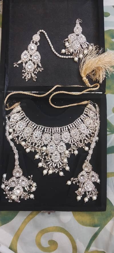 Bridal set