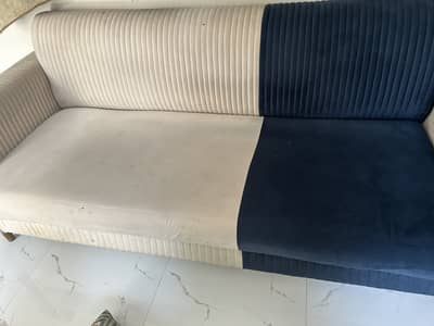 Its 2 sofa sets in pictures.