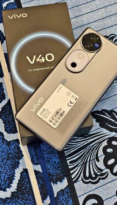 Vivo V40 12/256 GB 03240916399 My Whatsapp number