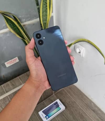 Samsung Mobile A06