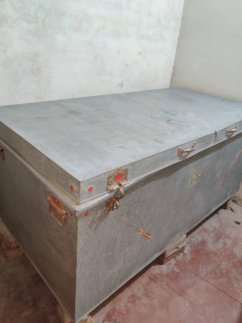 Peti trunk 0
