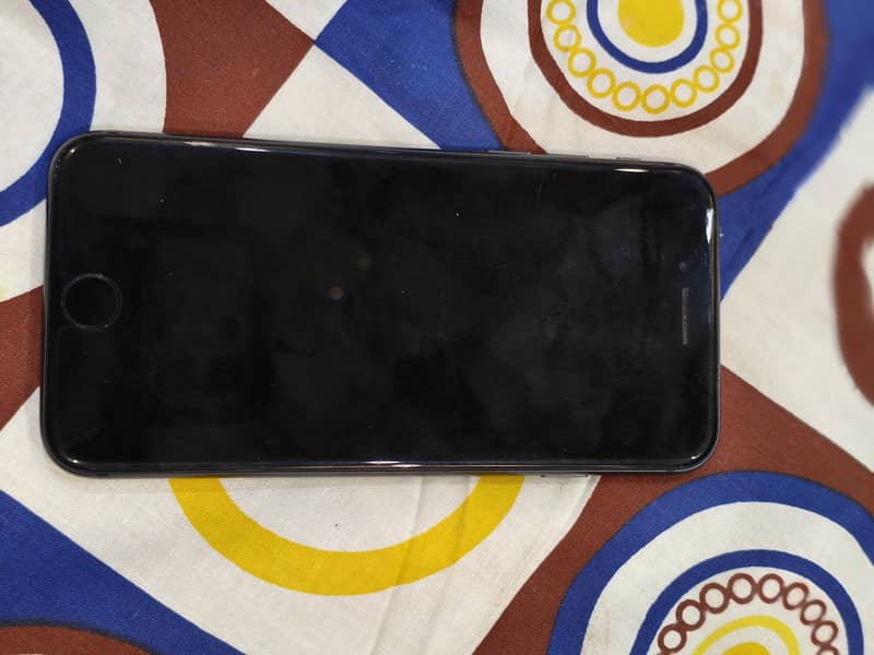 Apple iPhone 8 1