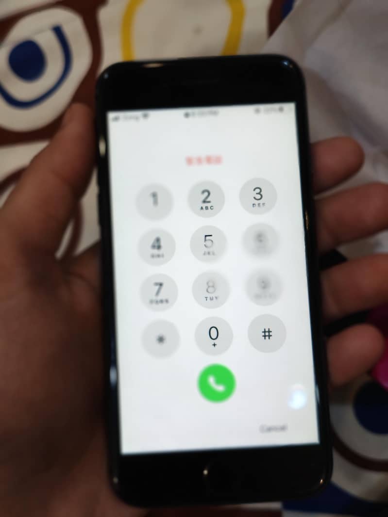 Apple iPhone 8 4