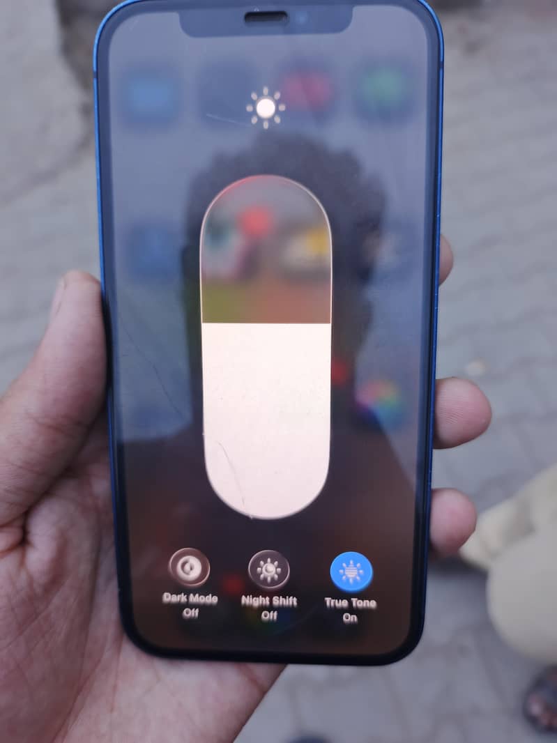 Apple iPhone 12 3