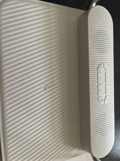Wireless charger table watch + speaker loud best sound