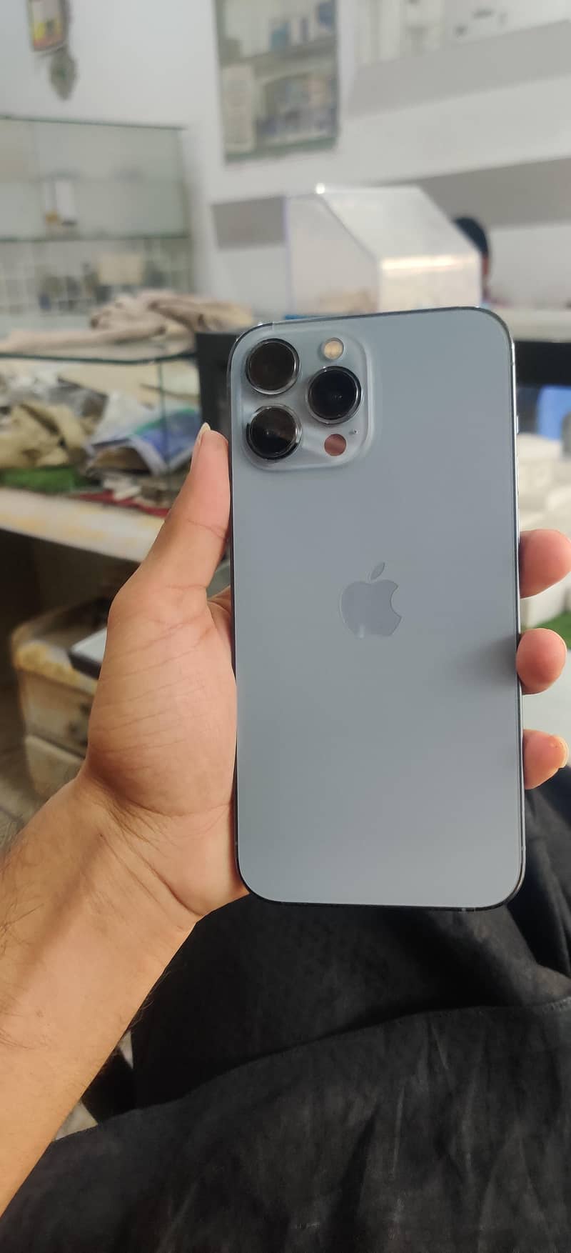 Apple iPhone 13 Pro Max 0